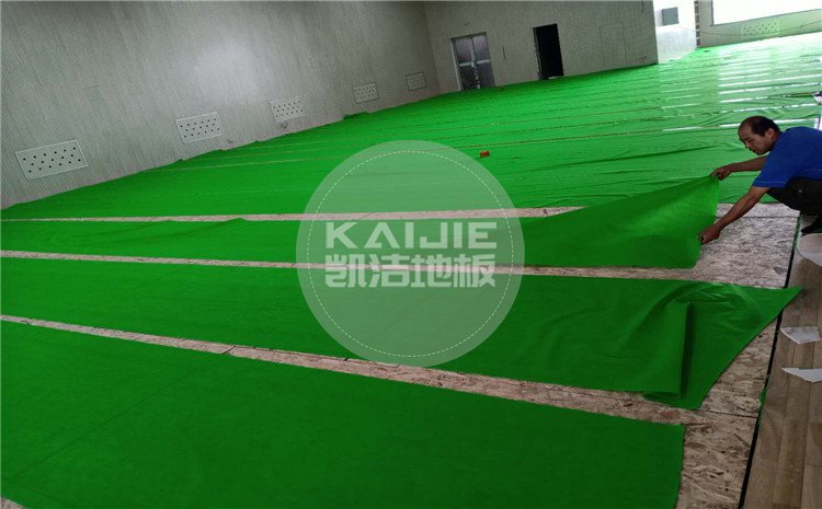 山西運城財經學校羽毛球館木地板案例-凱潔體育地板