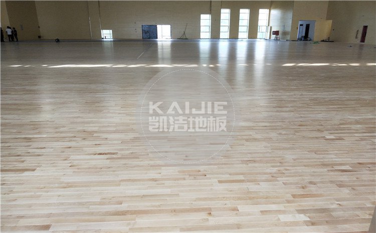 陜西神木第*高級中學體育館木地板案例—凱潔體育木地板廠家