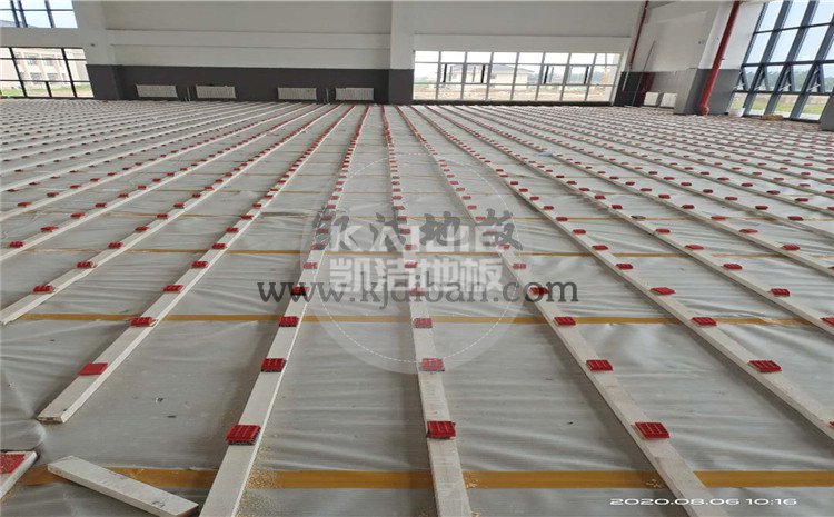 徐州黃集機場體育館木地板項目-凱潔體育木地板廠家
